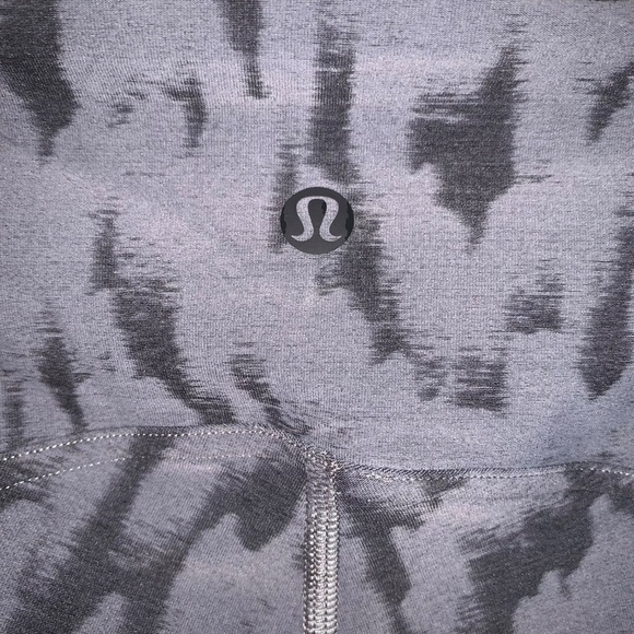 Lululemon InStill High-Rise Tight 25" ThreeD Camo Jacquard Asphalt Grey Black 4 - Picture 9 of 11